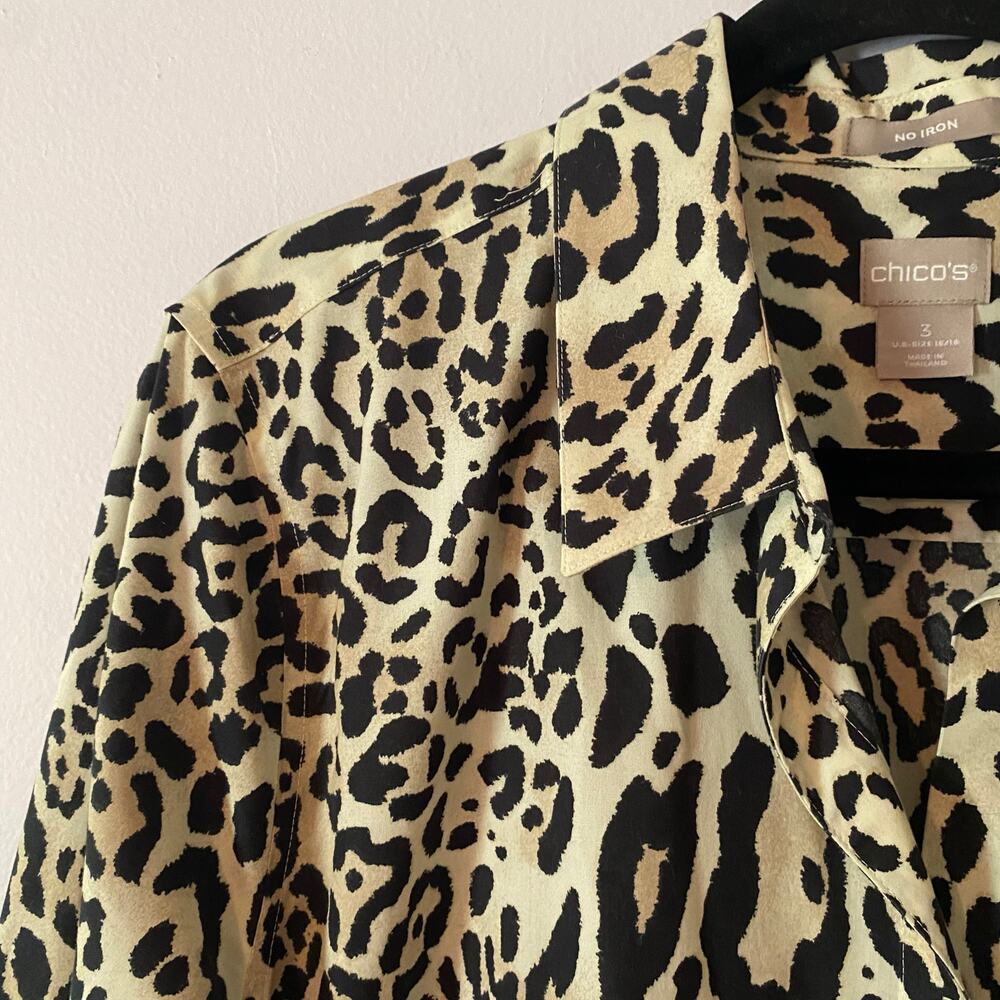 Chico's Animal Print Leopard No Iron Button Down Long Shirt Preppy 3 / 16 / 18 - Picture 3 of 10